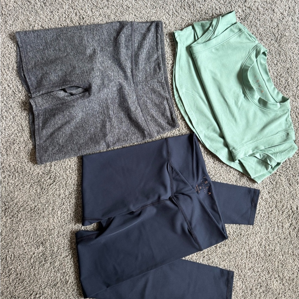 Stylish Gray and Mint Women's Activewear Set